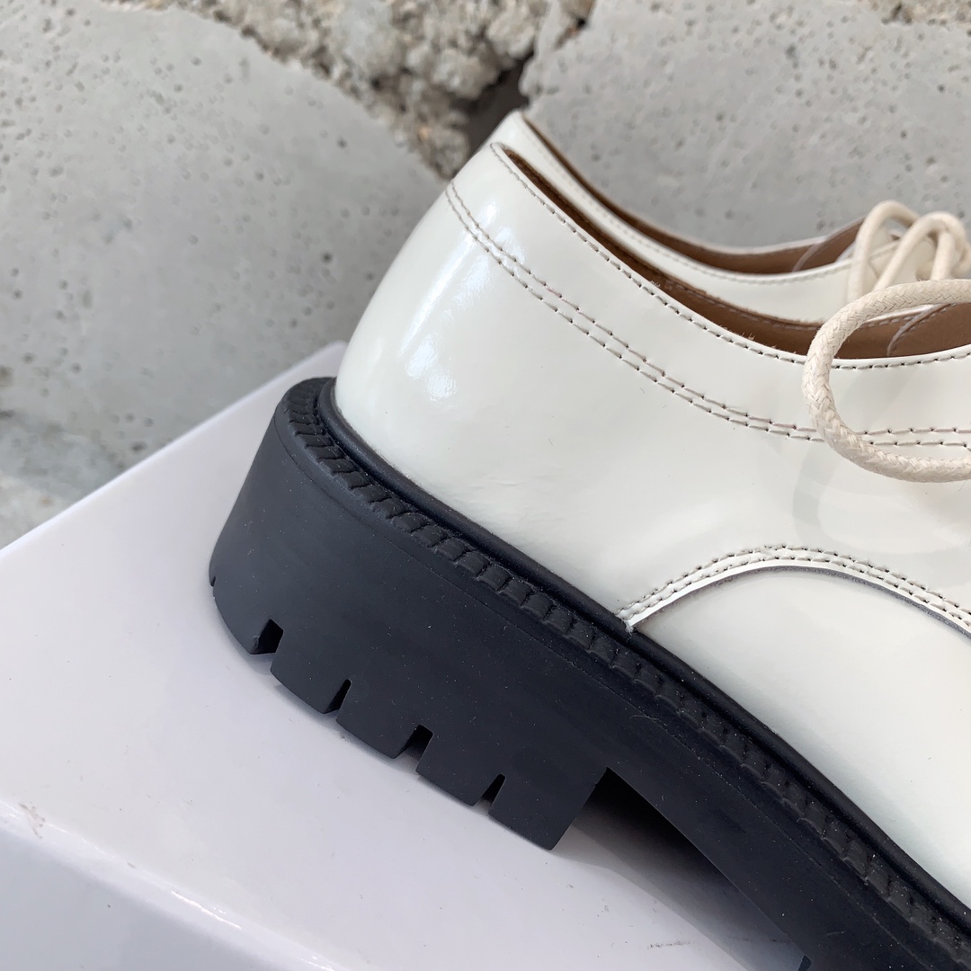 Maison Margiela Tabi Lace-Ups Loafers - DopestKickz