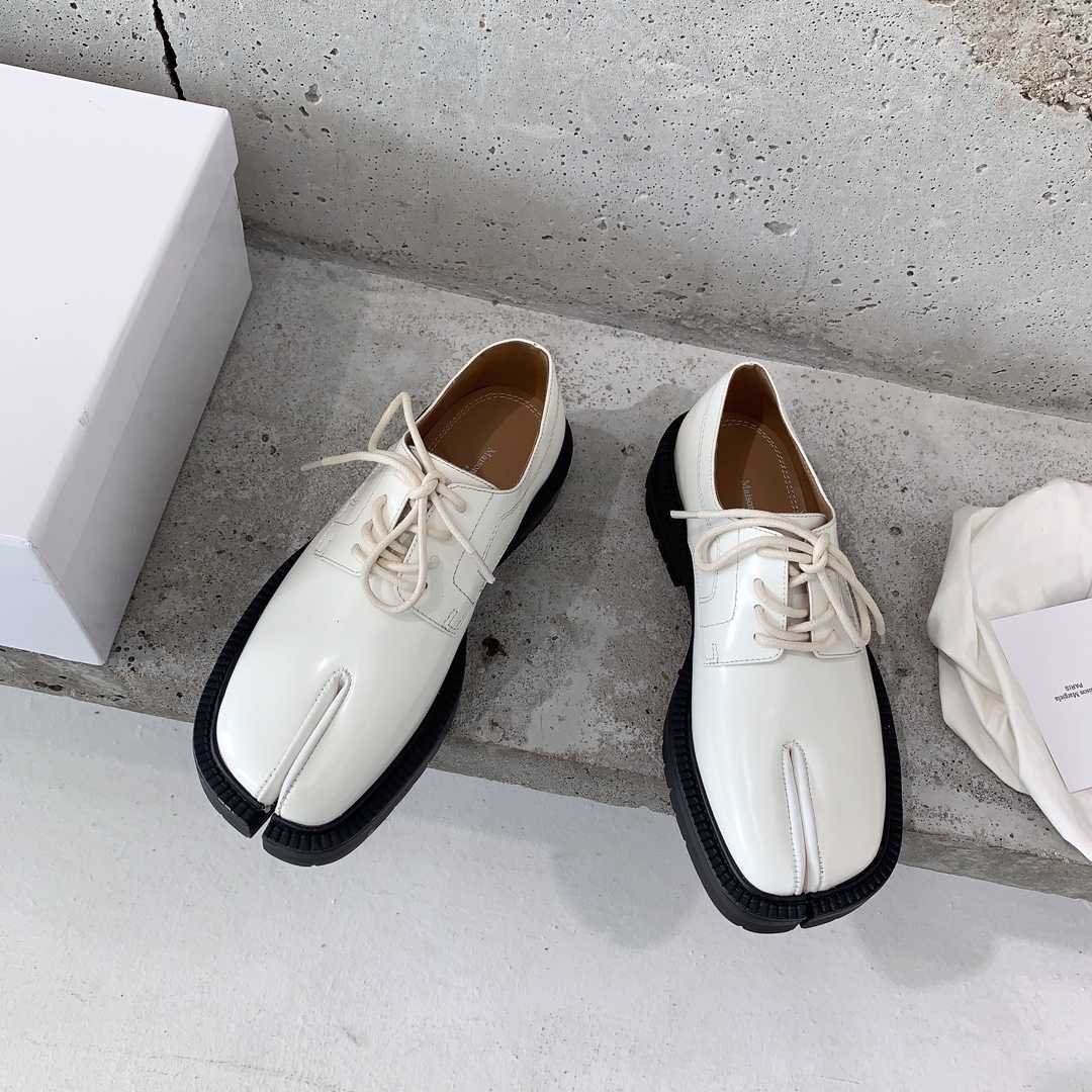 Maison Margiela Tabi Lace-Ups Loafers - DopestKickz