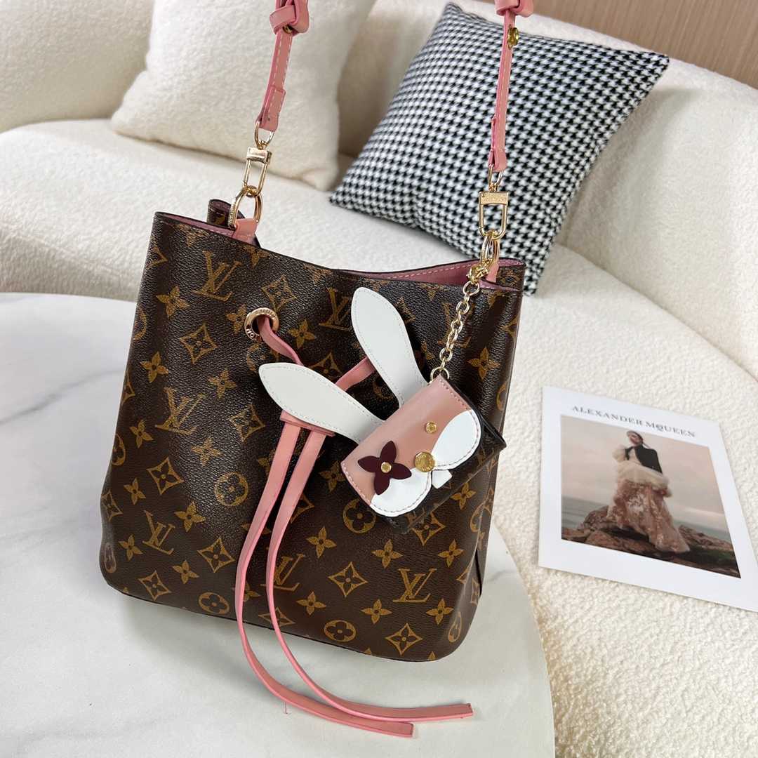 Louis Vuitton Rabbit Earpods Case    GI0863 - DopestKickz