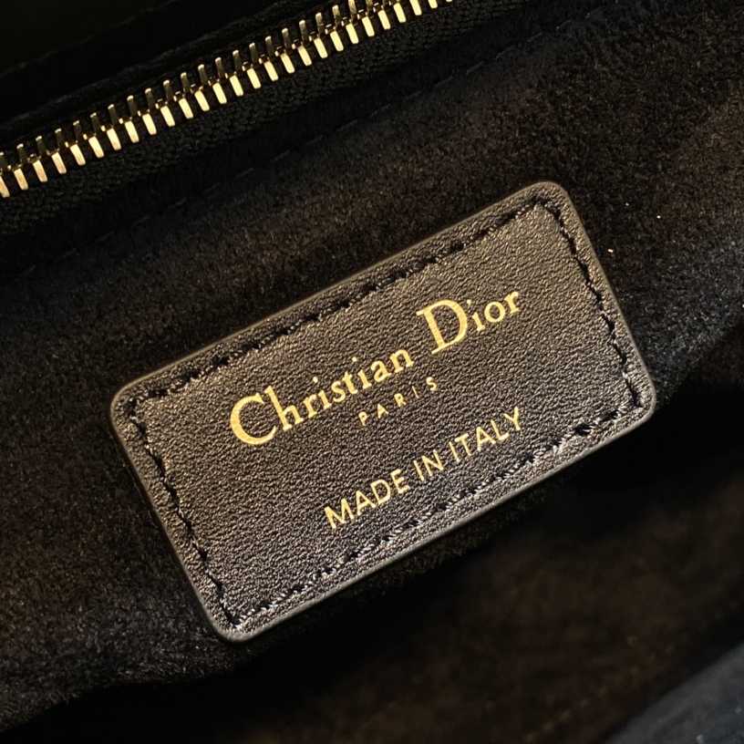 Dior Medium Lady Dior Bag  24cm - DopestKickz
