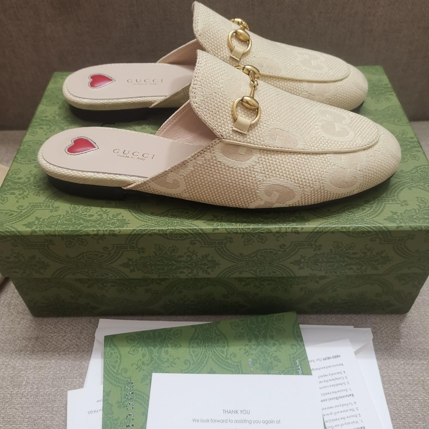 Gucci Women's Jumbo GG Princetown Slipper - DopestKickz