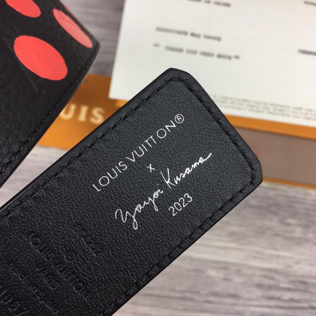 Louis Vuitton LV X YK LV Initiales 40MM Reversible Belt   M0673T - DopestKickz