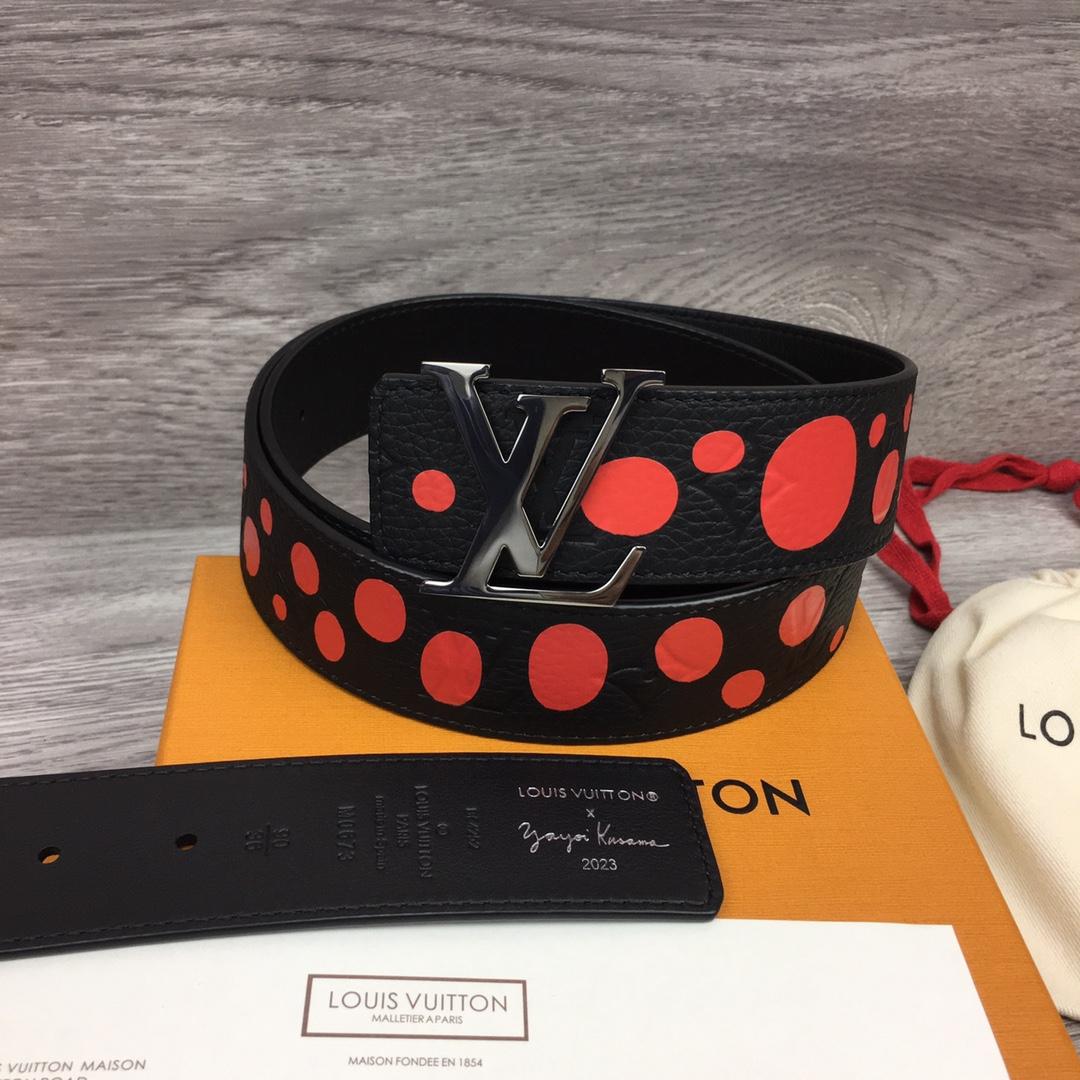 Louis Vuitton LV X YK LV Initiales 40MM Reversible Belt   M0673T - DopestKickz