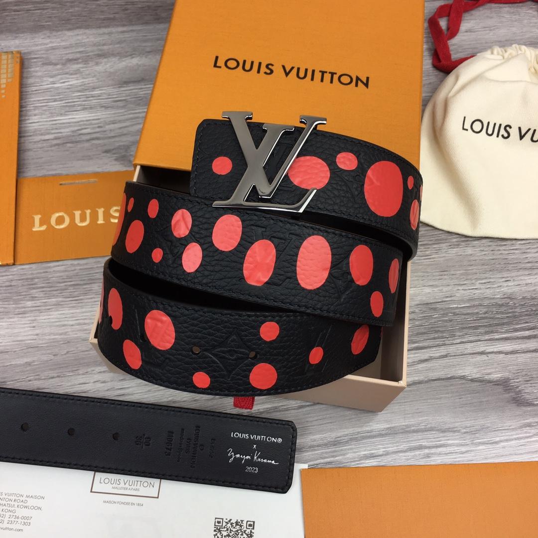 Louis Vuitton LV X YK LV Initiales 40MM Reversible Belt   M0673T - DopestKickz