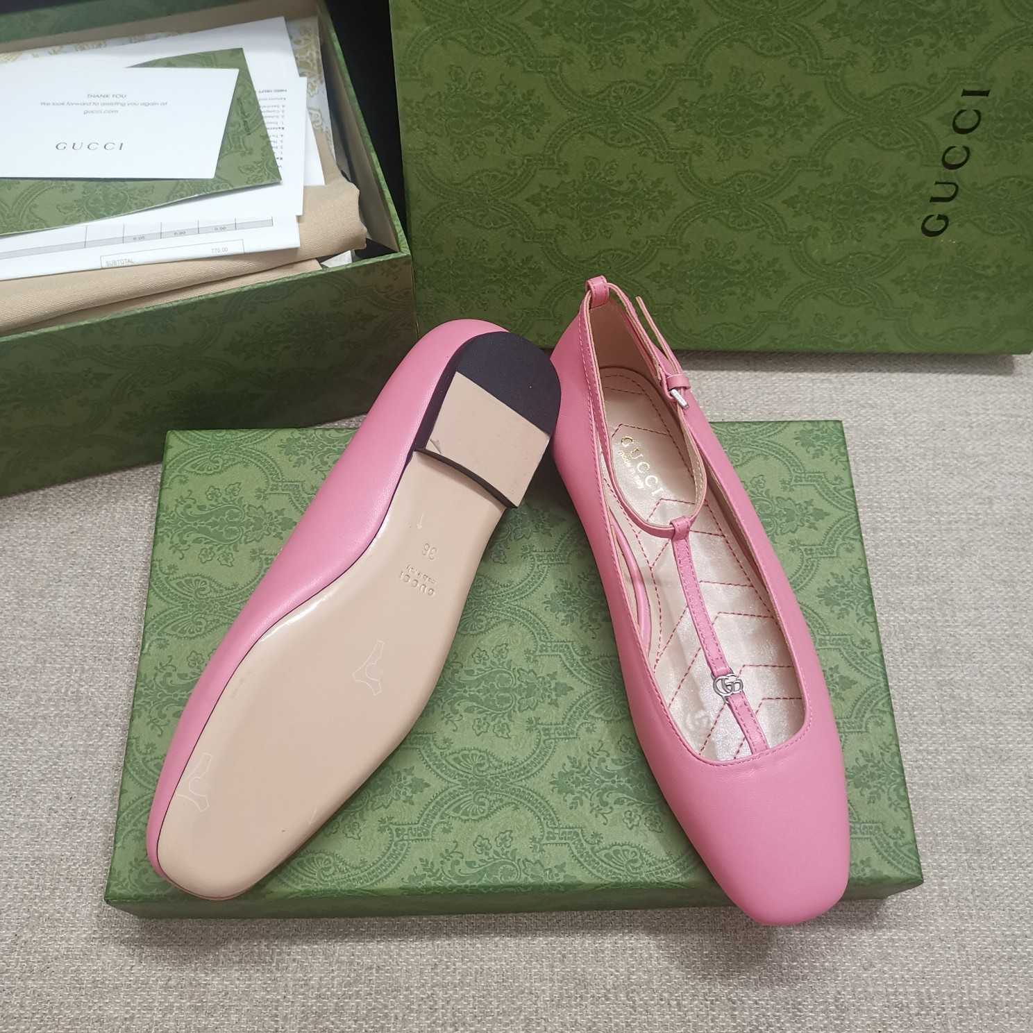 Gucci Women's Ballet Flat With Double G - DopestKickz