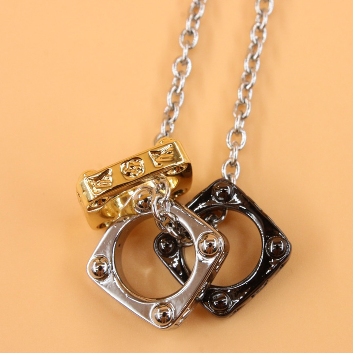 Louis Vuitton Monogram Bold Necklace    M00675 - DopestKickz
