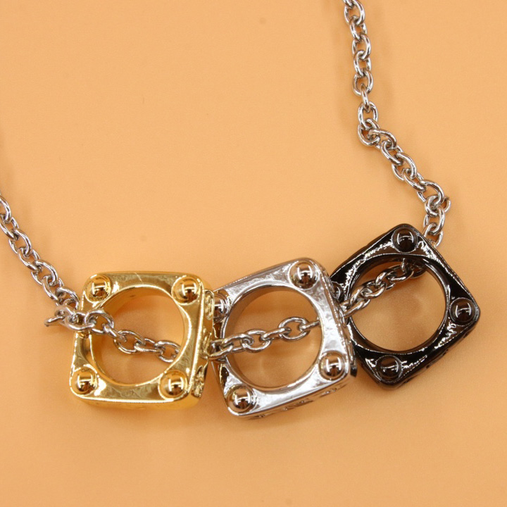 Louis Vuitton Monogram Bold Necklace    M00675 - DopestKickz