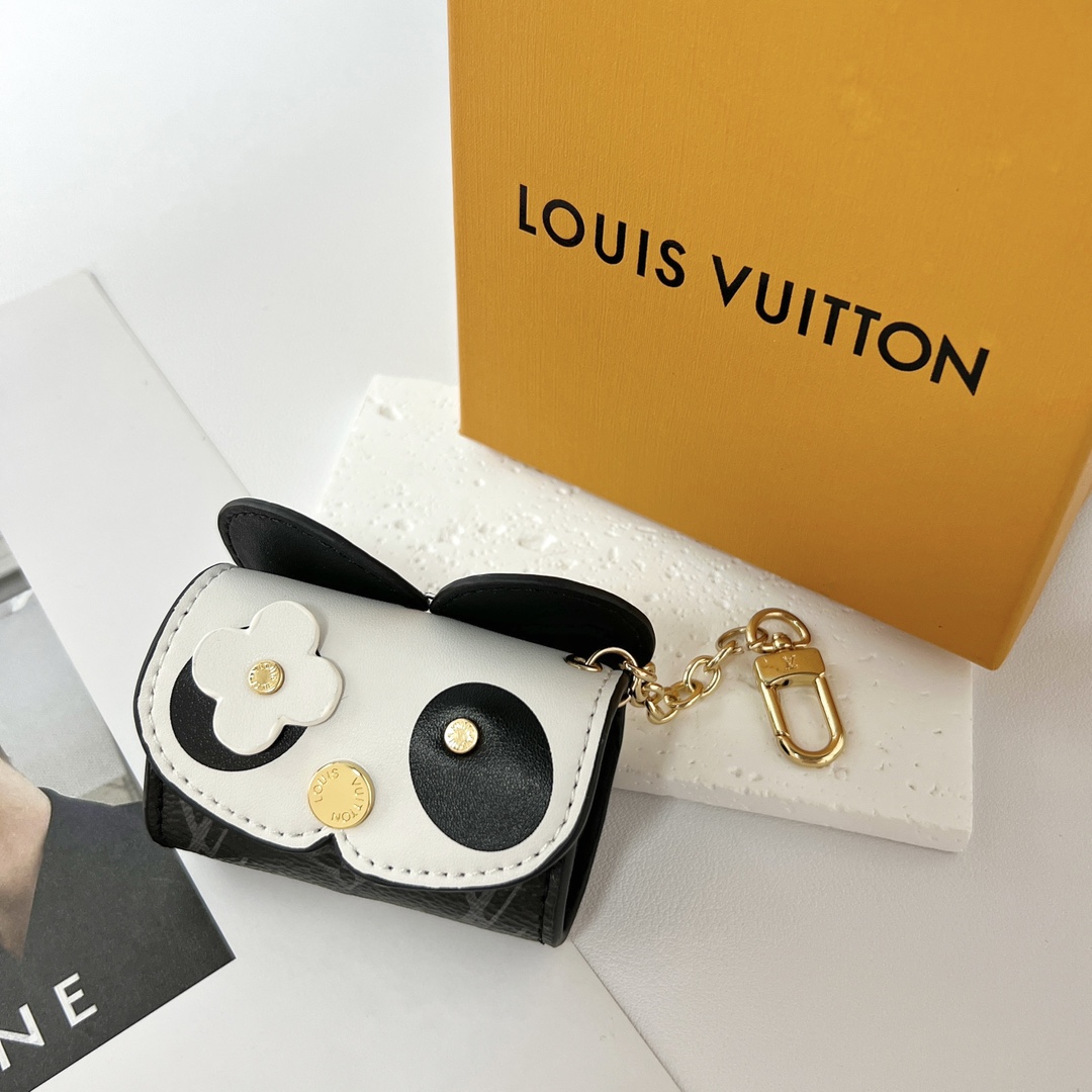 Louis Vuitton Panda Earpods Case    GI0861 - DopestKickz