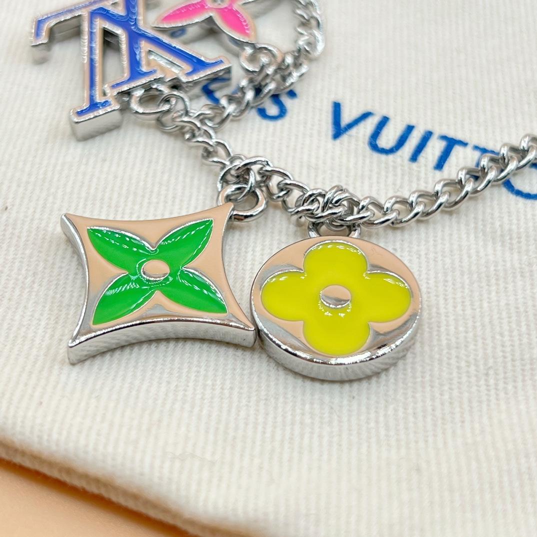 Louis Vuitton LV Instinct Necklace     M01125 - DopestKickz