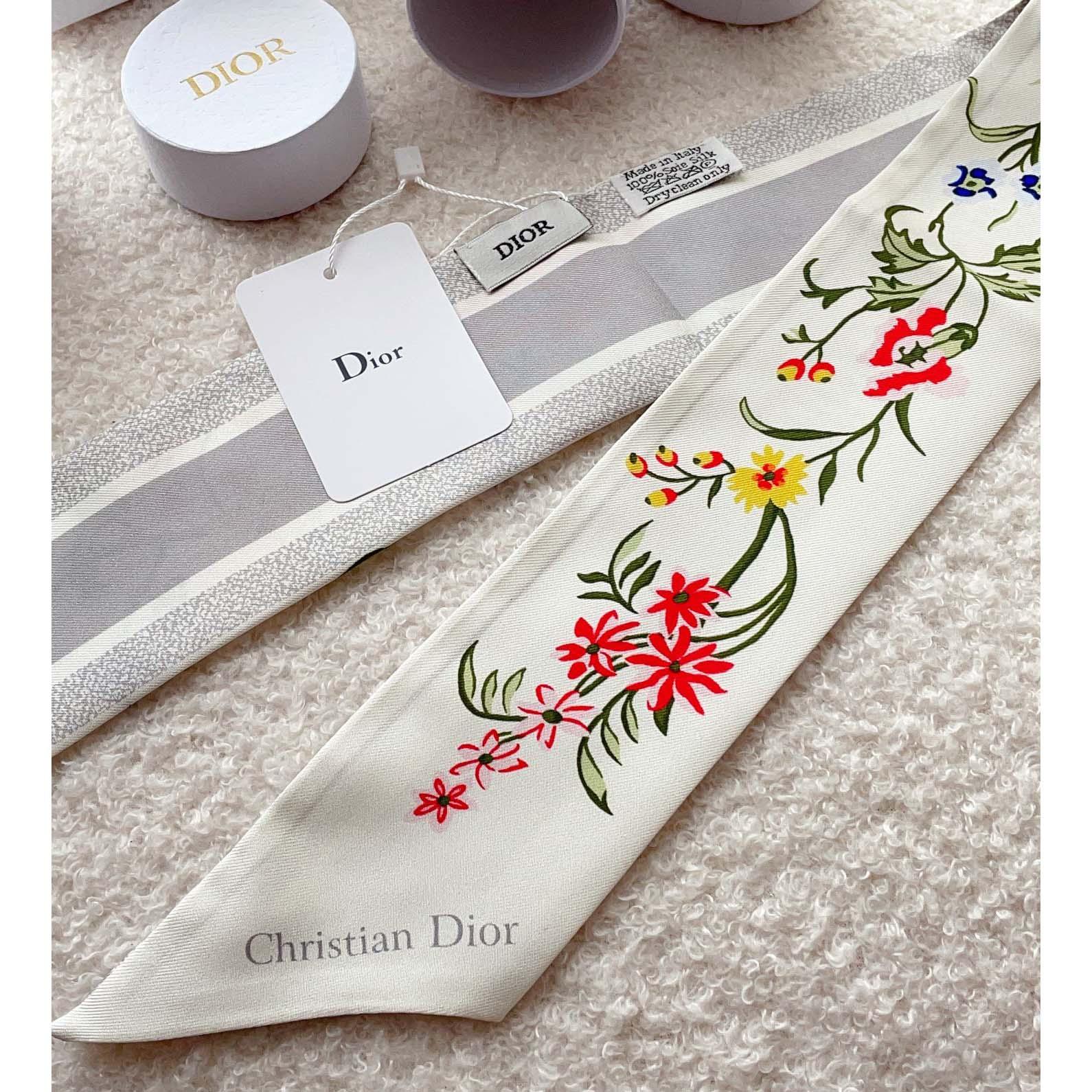 Dior Petites Fleurs Mitzah Scarf - DopestKickz