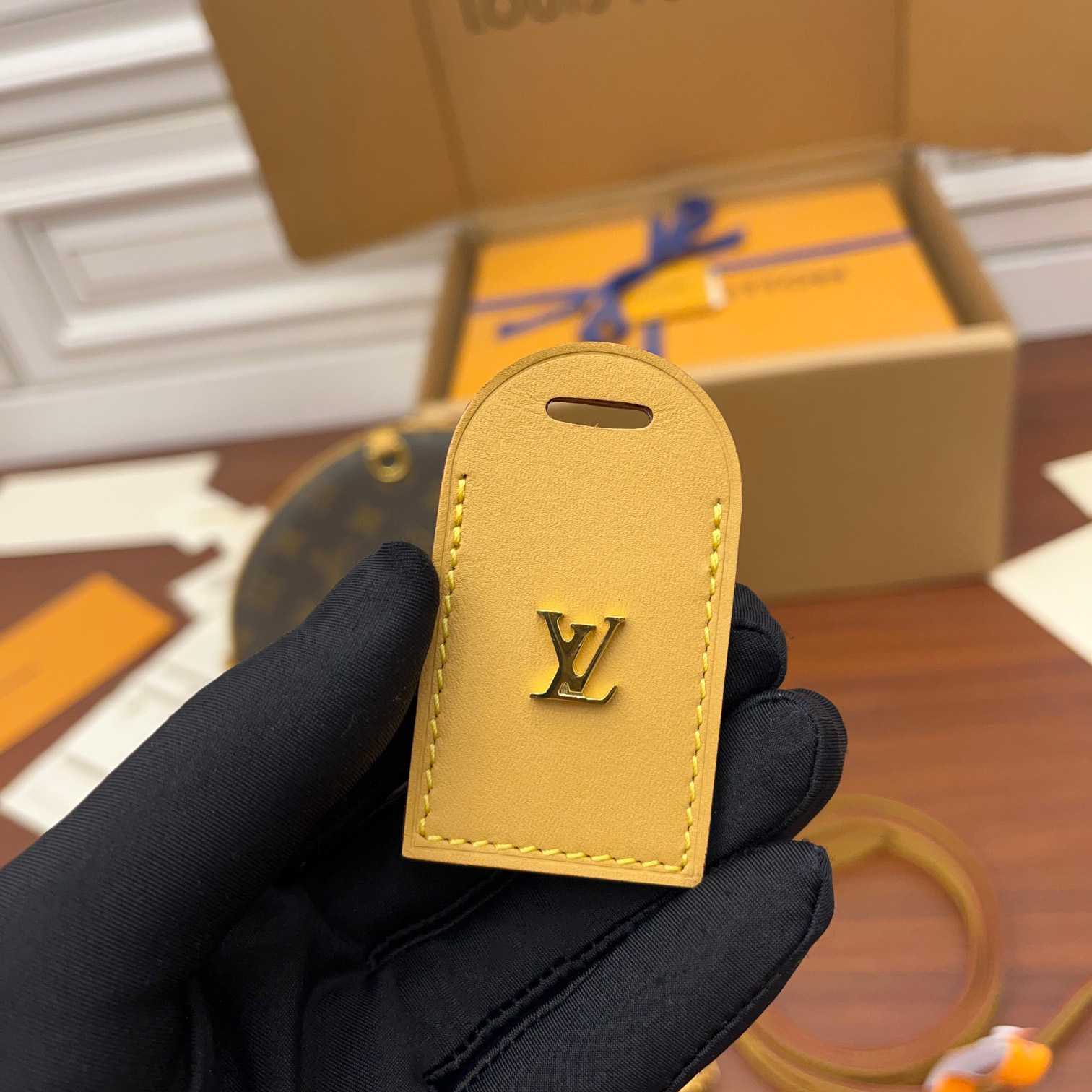 Louis Vuitton Boite Chapeau Souple MM   M45647 - DopestKickz