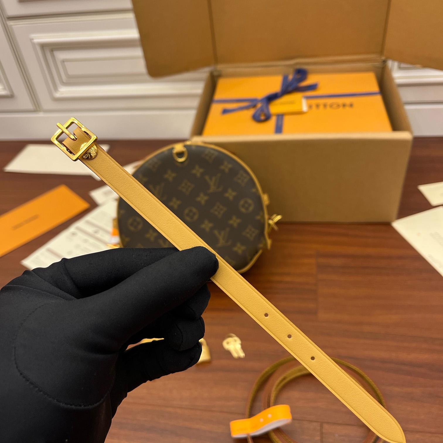 Louis Vuitton Boite Chapeau Souple MM   M45647 - DopestKickz