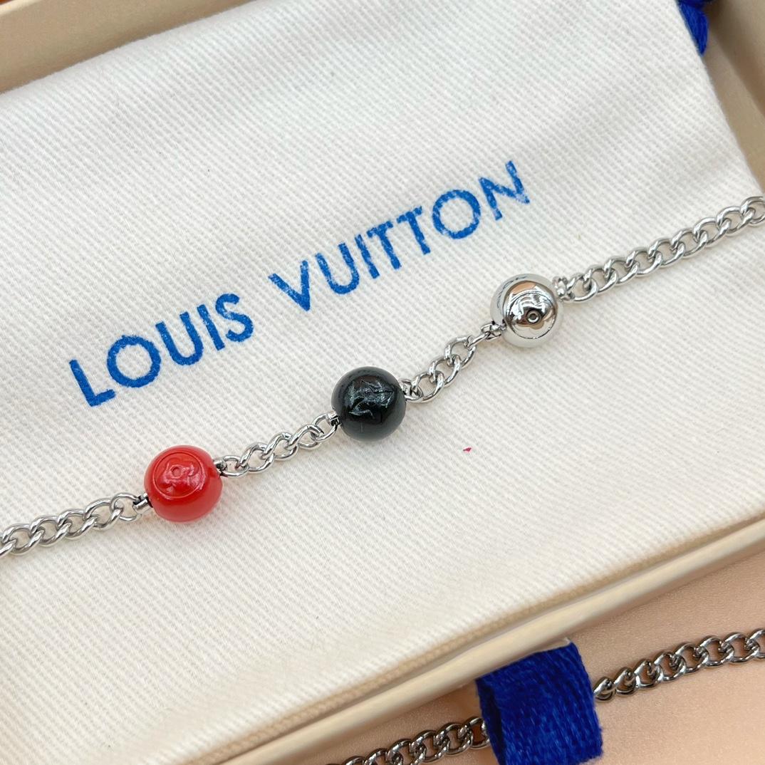 Louis Vuitton LV x YK LV Infinity Dots Pendant     M01089 - DopestKickz