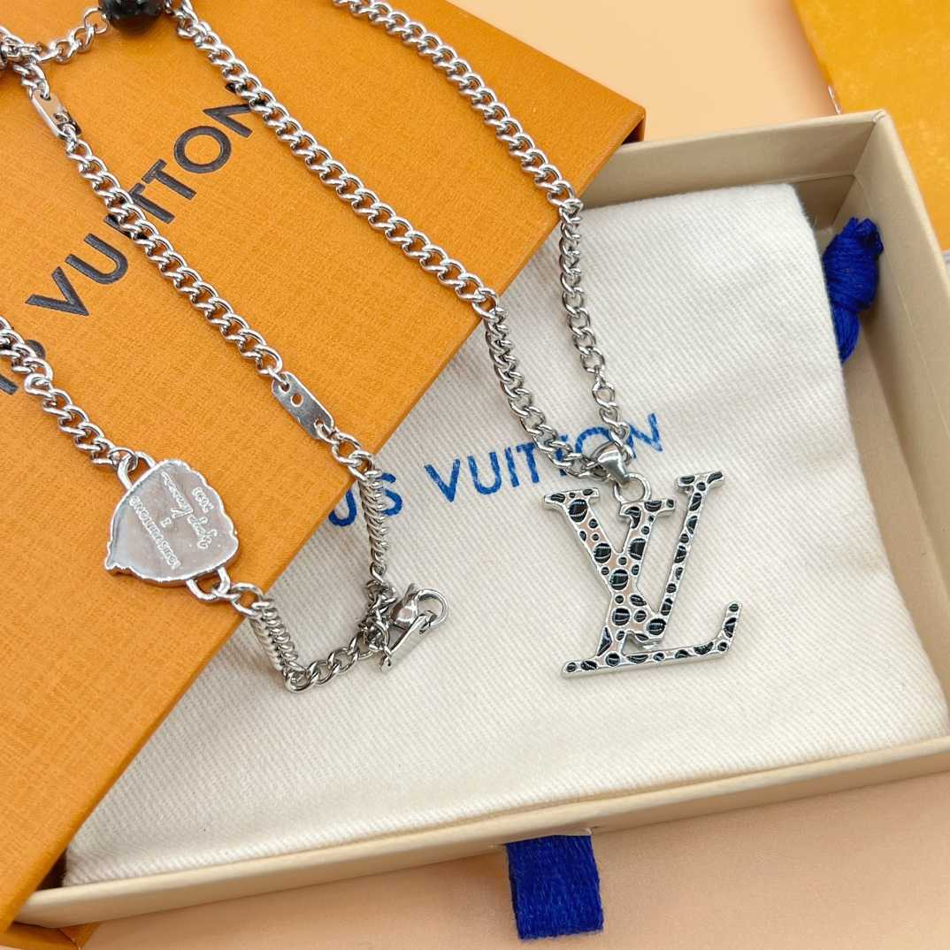 Louis Vuitton LV x YK LV Infinity Dots Pendant     M01089 - DopestKickz