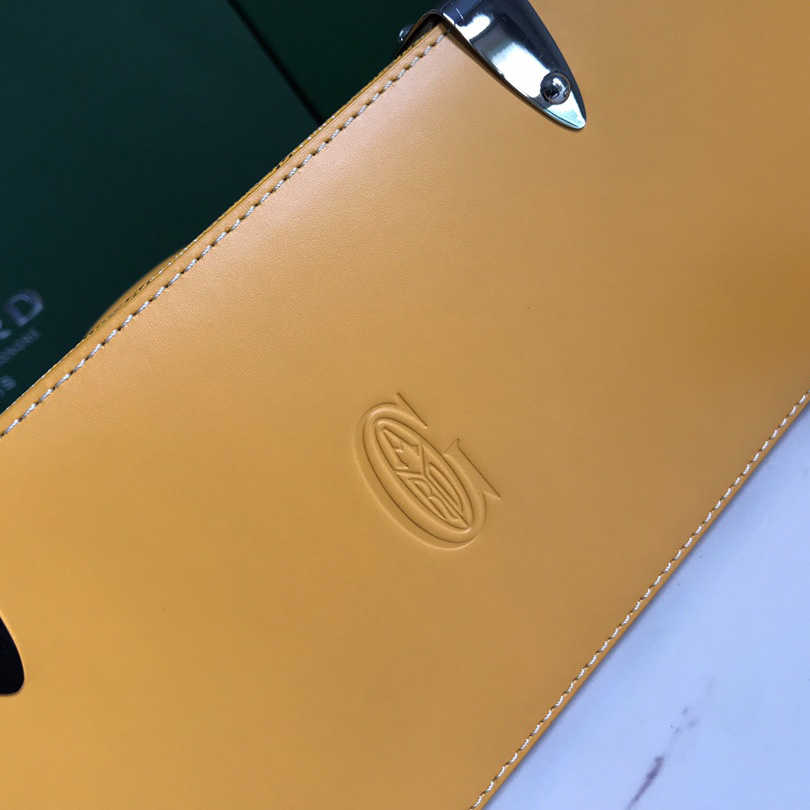 Goyard Saïgon PM Bag - DopestKickz