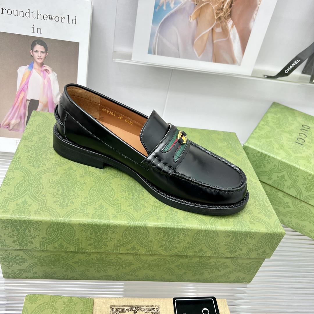 Gucci Loafer With Interlocking G - DopestKickz