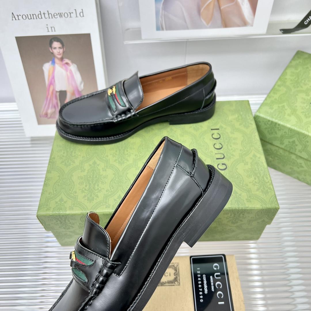 Gucci Loafer With Interlocking G - DopestKickz