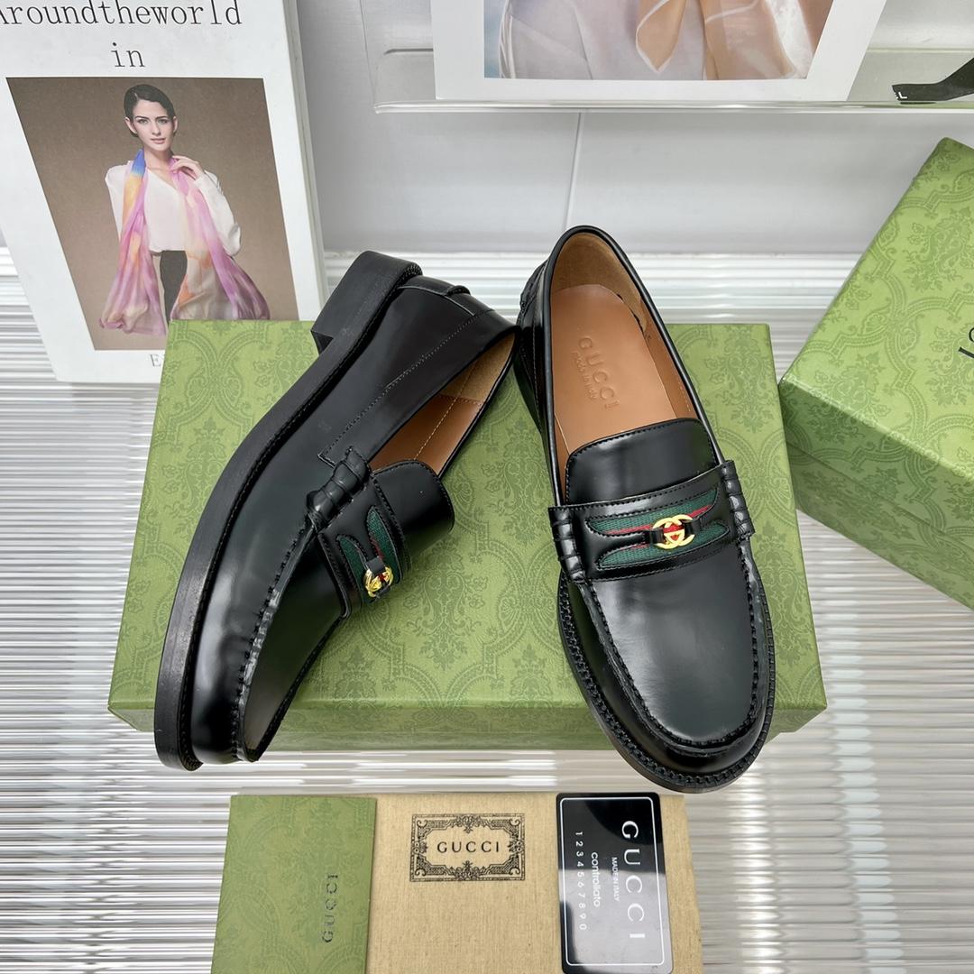 Gucci Loafer With Interlocking G - DopestKickz