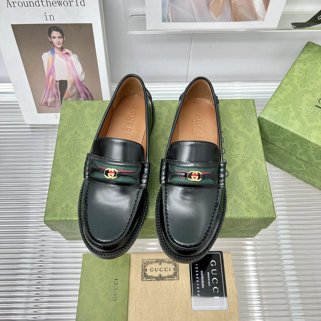 Gucci Loafer With Interlocking G - DopestKickz