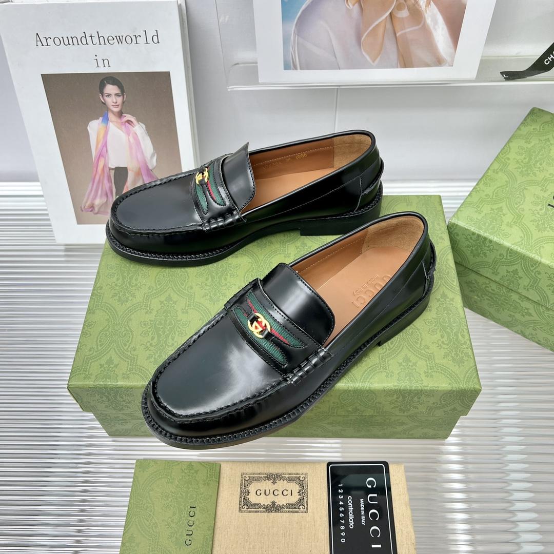 Gucci Loafer With Interlocking G - DopestKickz
