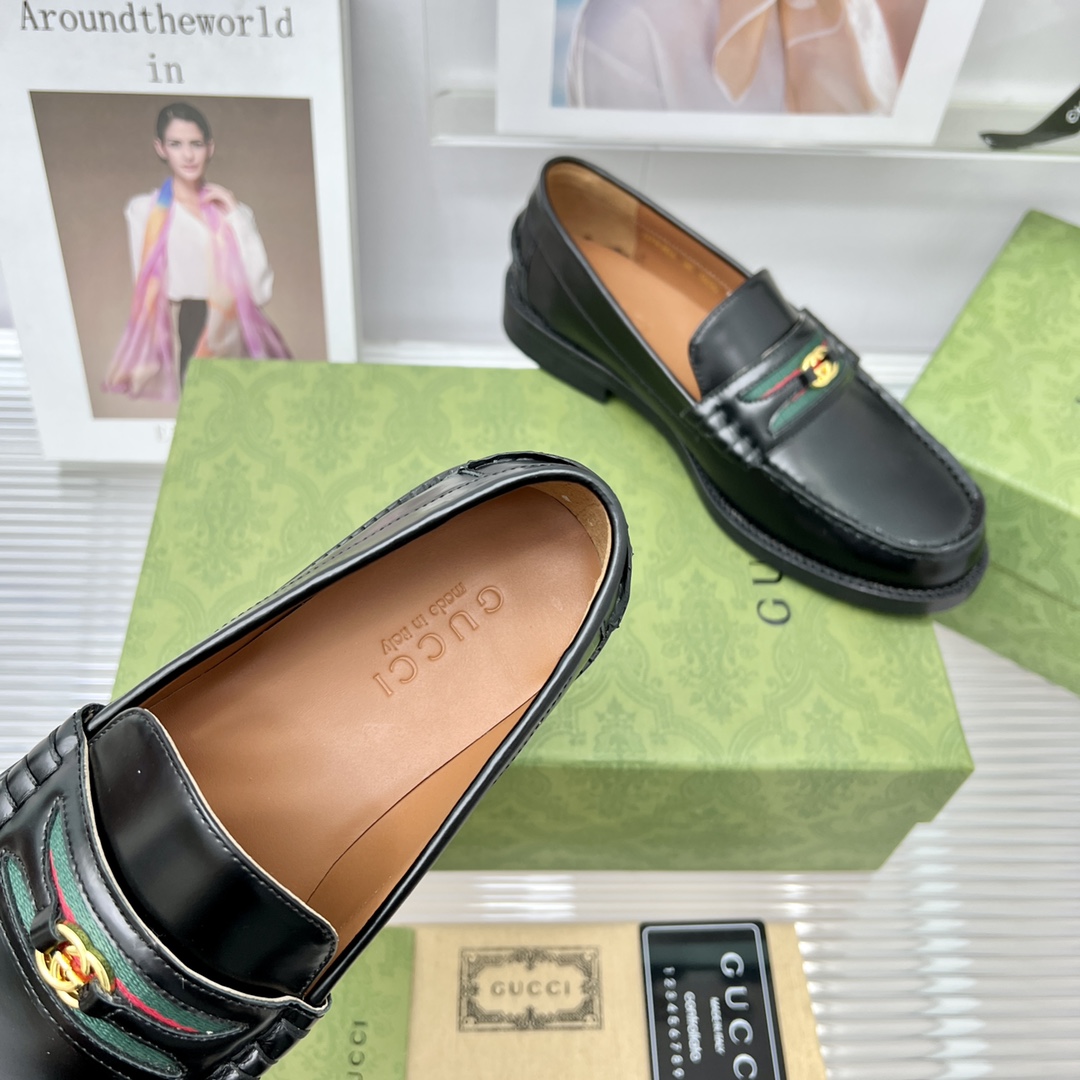 Gucci Loafer With Interlocking G - DopestKickz