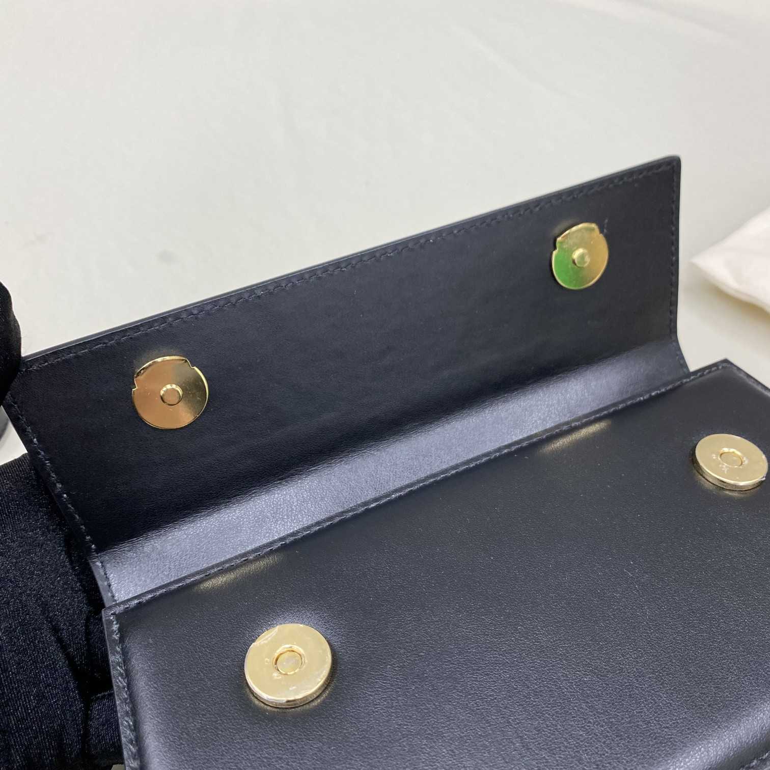 Jacquemus Le Chiquito Long Leather Handbag - DopestKickz