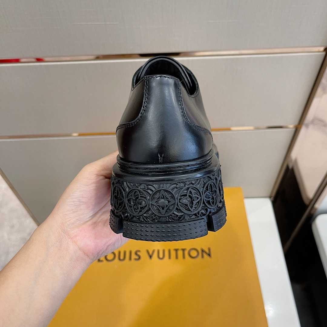Louis Vuitton LV Baroque Derby      1AAHAQ - DopestKickz