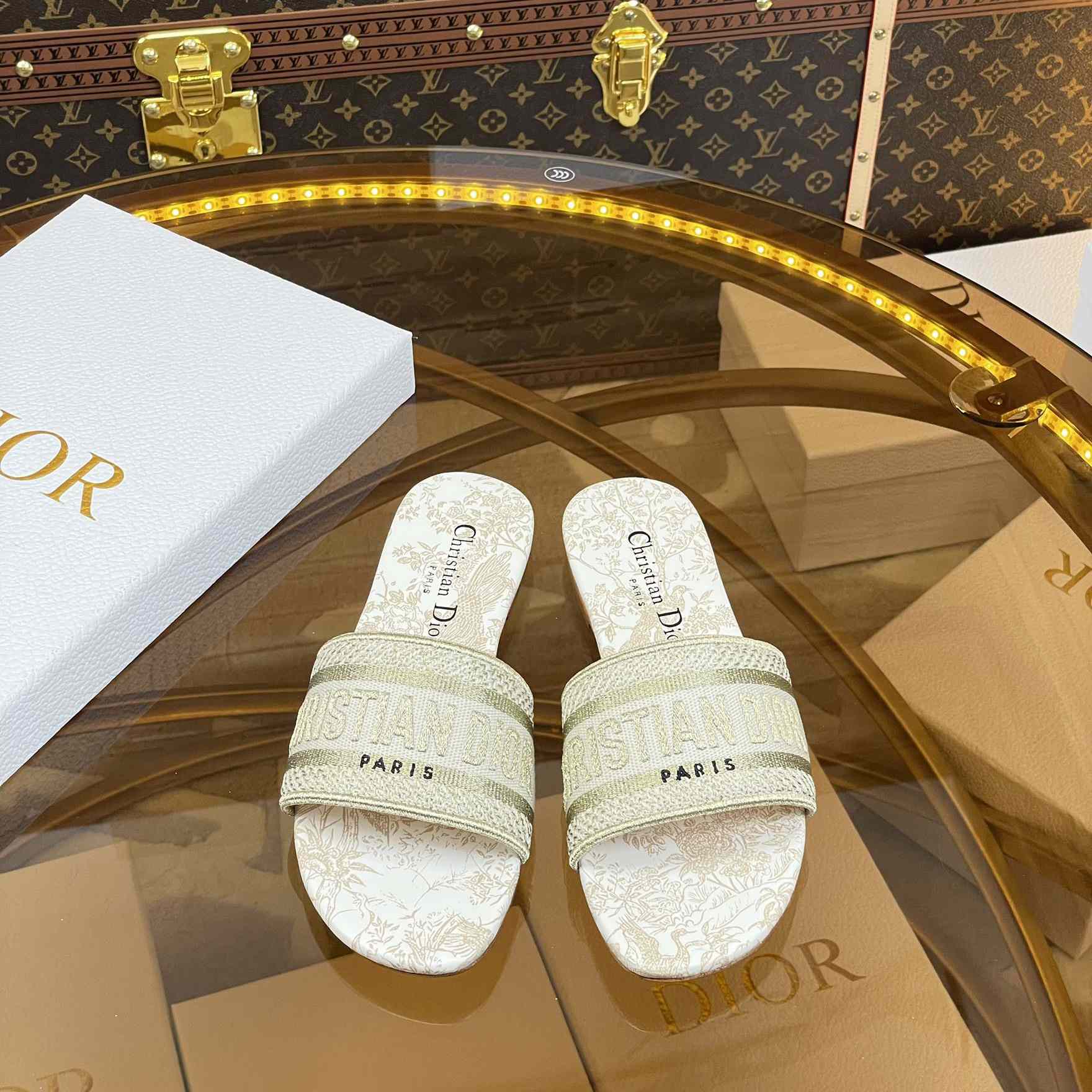 Dior Dway Slide - DopestKickz