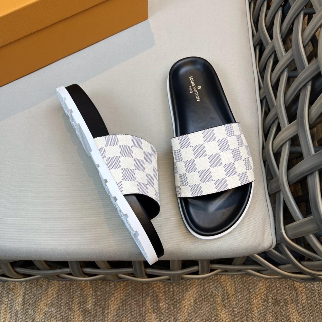 Louis Vuitton Sandals - DopestKickz