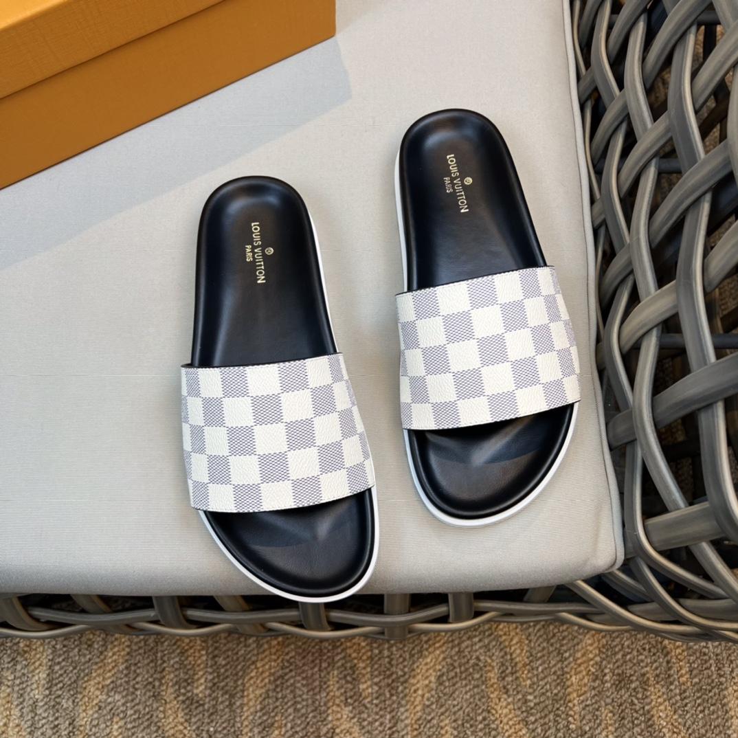 Louis Vuitton Sandals - DopestKickz