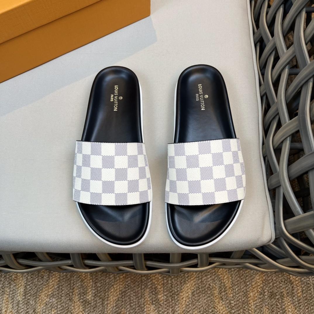 Louis Vuitton Sandals - DopestKickz