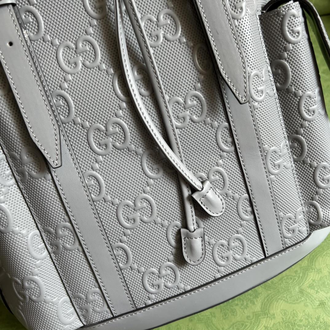 Gucci GG Embossed Backpack(34-41-12cm) - DopestKickz