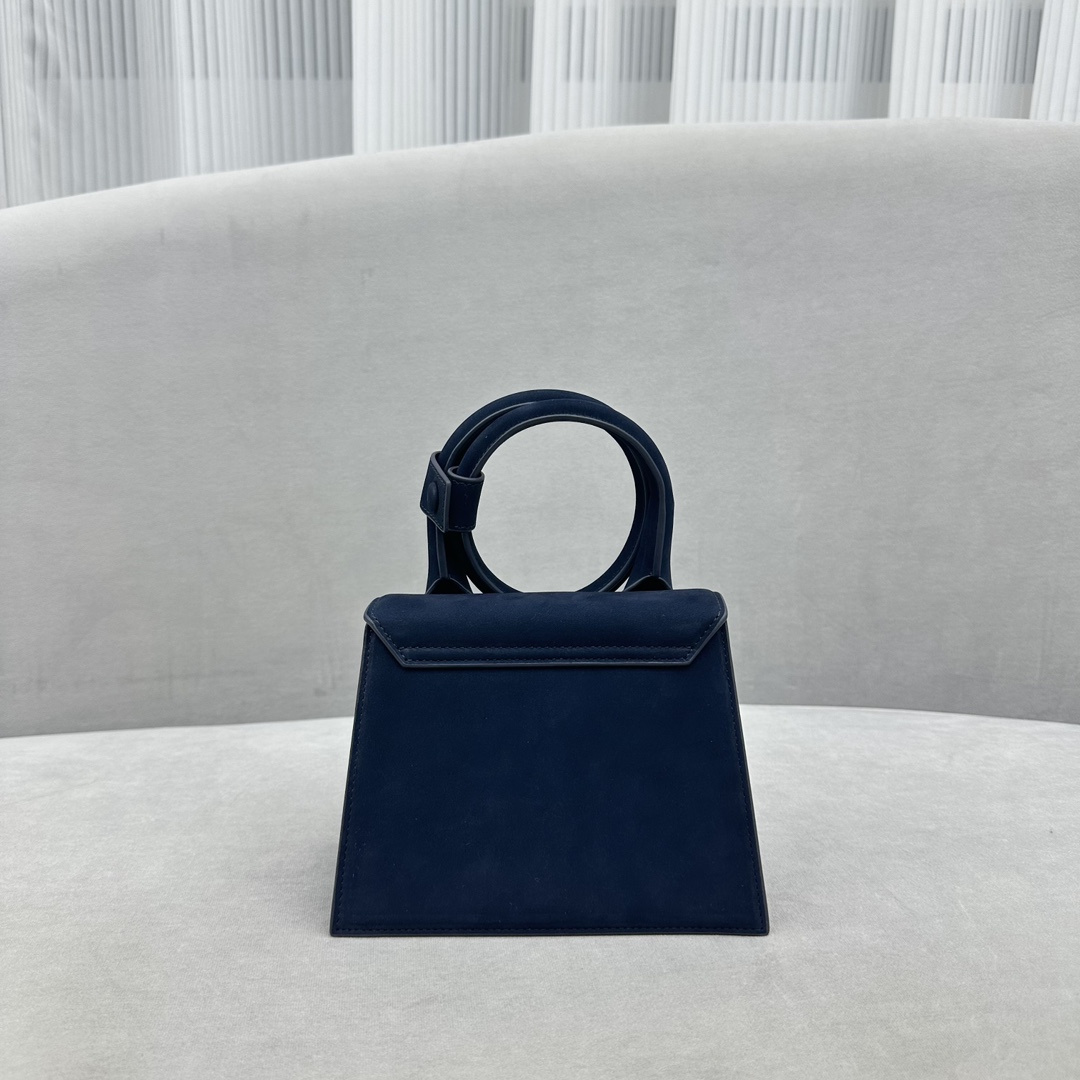 Jacquemus Le Chiquito Noeud - DopestKickz