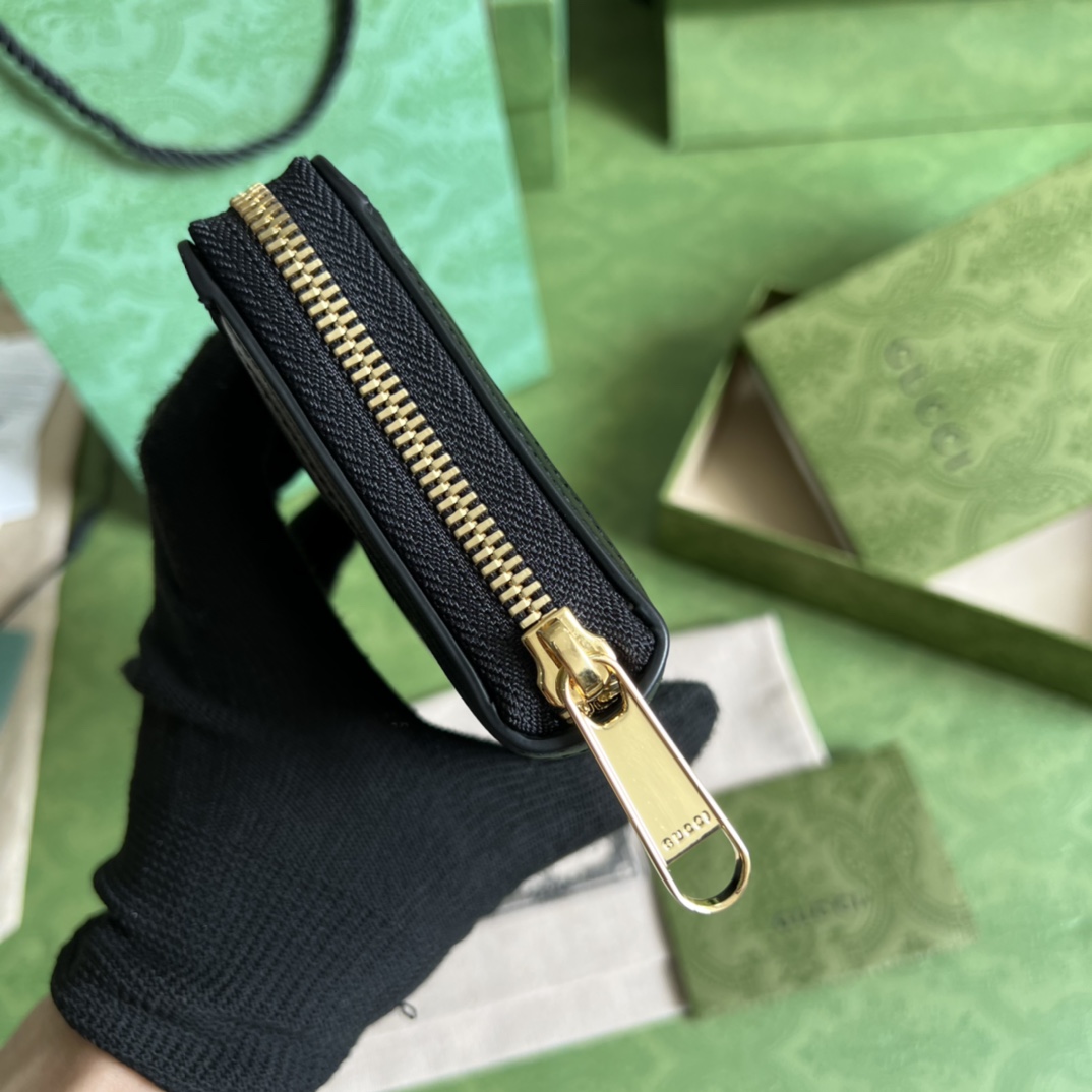 Gucci GG Matelasse Zip-around Wallet - DopestKickz