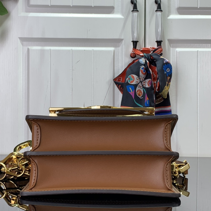 Louis Vuitton Mini Dauphine Lock XL      M46537 - DopestKickz