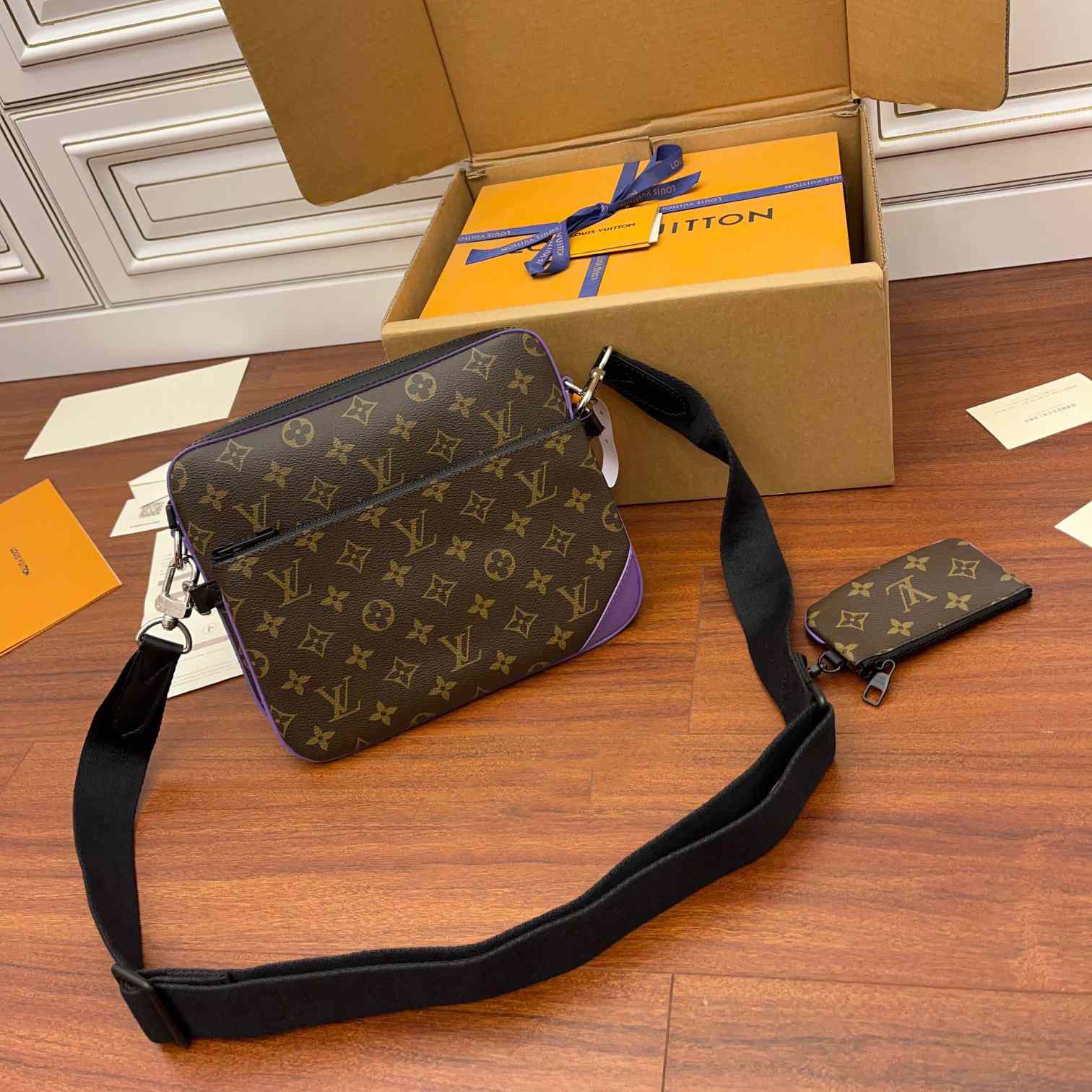 Louis Vuitton Trio Messenger   M46266 - DopestKickz