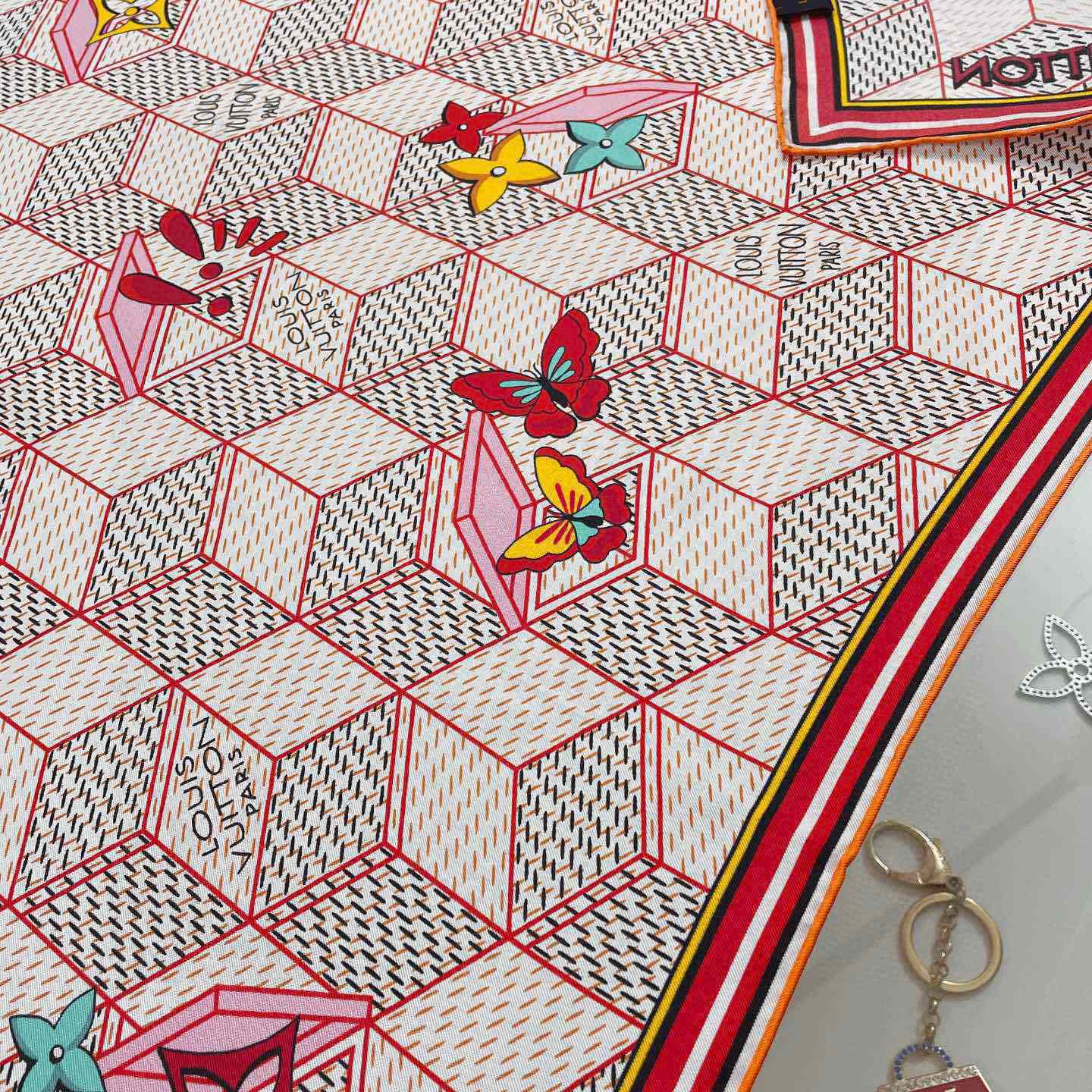 Louis Vuitton Damier Pop Up Square     M77668 - DopestKickz