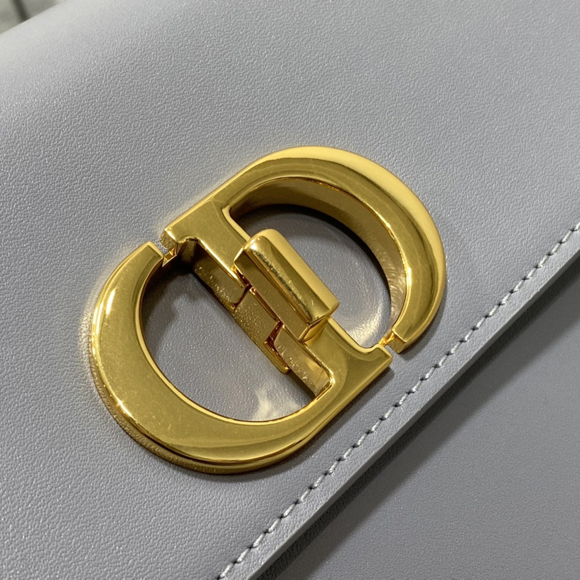 Dior 30 Montaigne Avenue Bag - DopestKickz