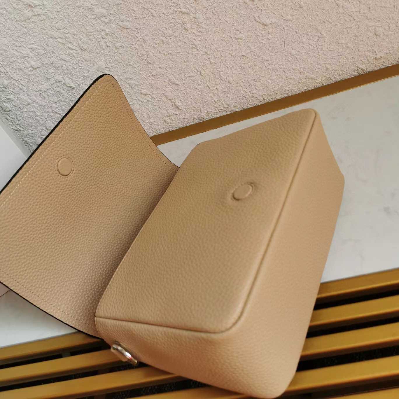 Prada Medium Leather Bag - DopestKickz