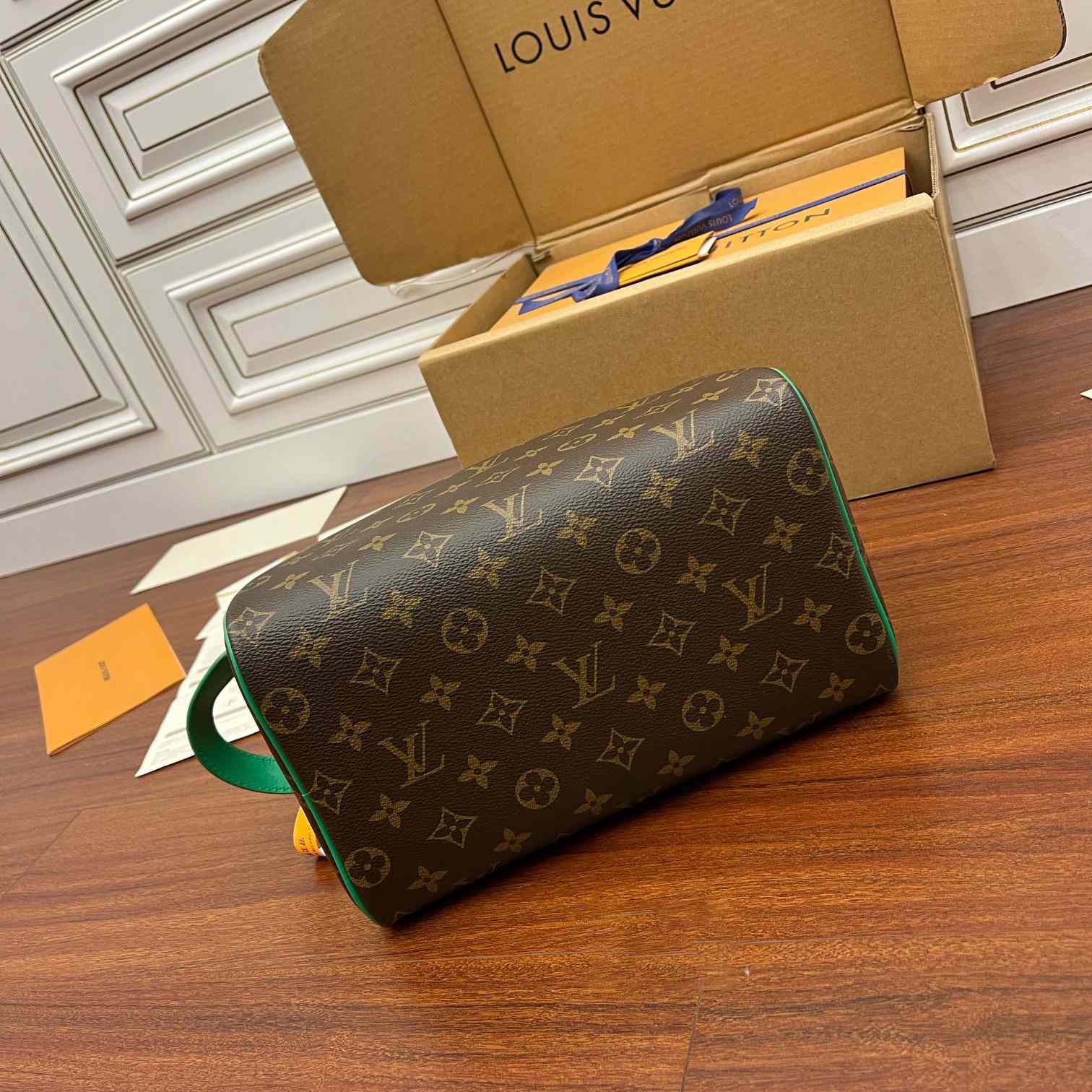 Louis Vuitton Dopp Kit Toilet Pouch   M46253 - DopestKickz