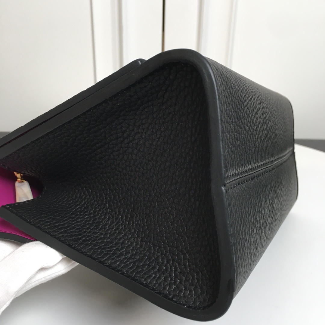 Louis Vuitton Twist One Handle PM     M57093 - DopestKickz