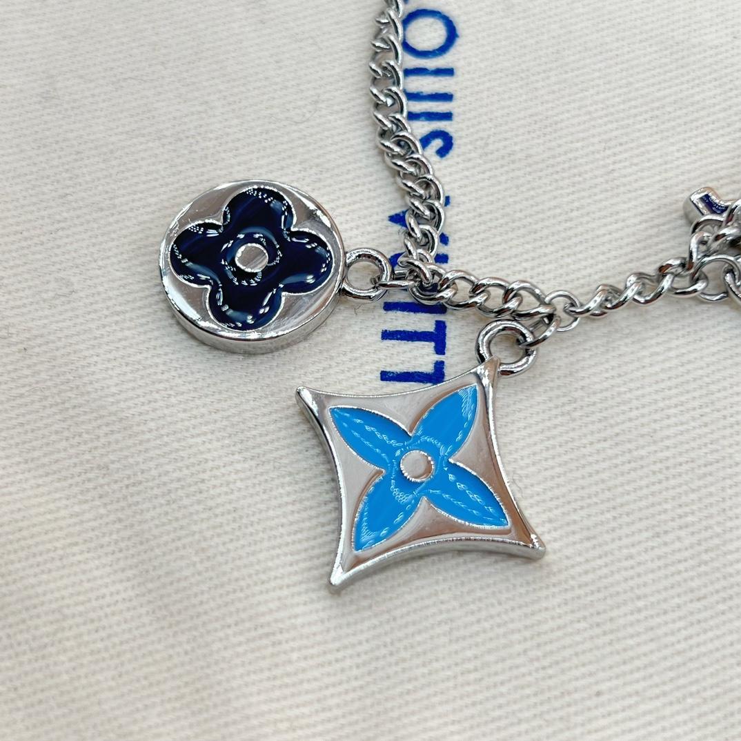 Louis Vuitton LV Instinct Enamelled Necklace    M00917 - DopestKickz