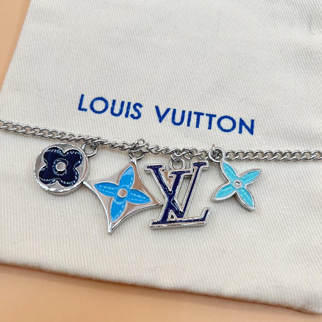 Louis Vuitton LV Instinct Enamelled Necklace    M00917 - DopestKickz