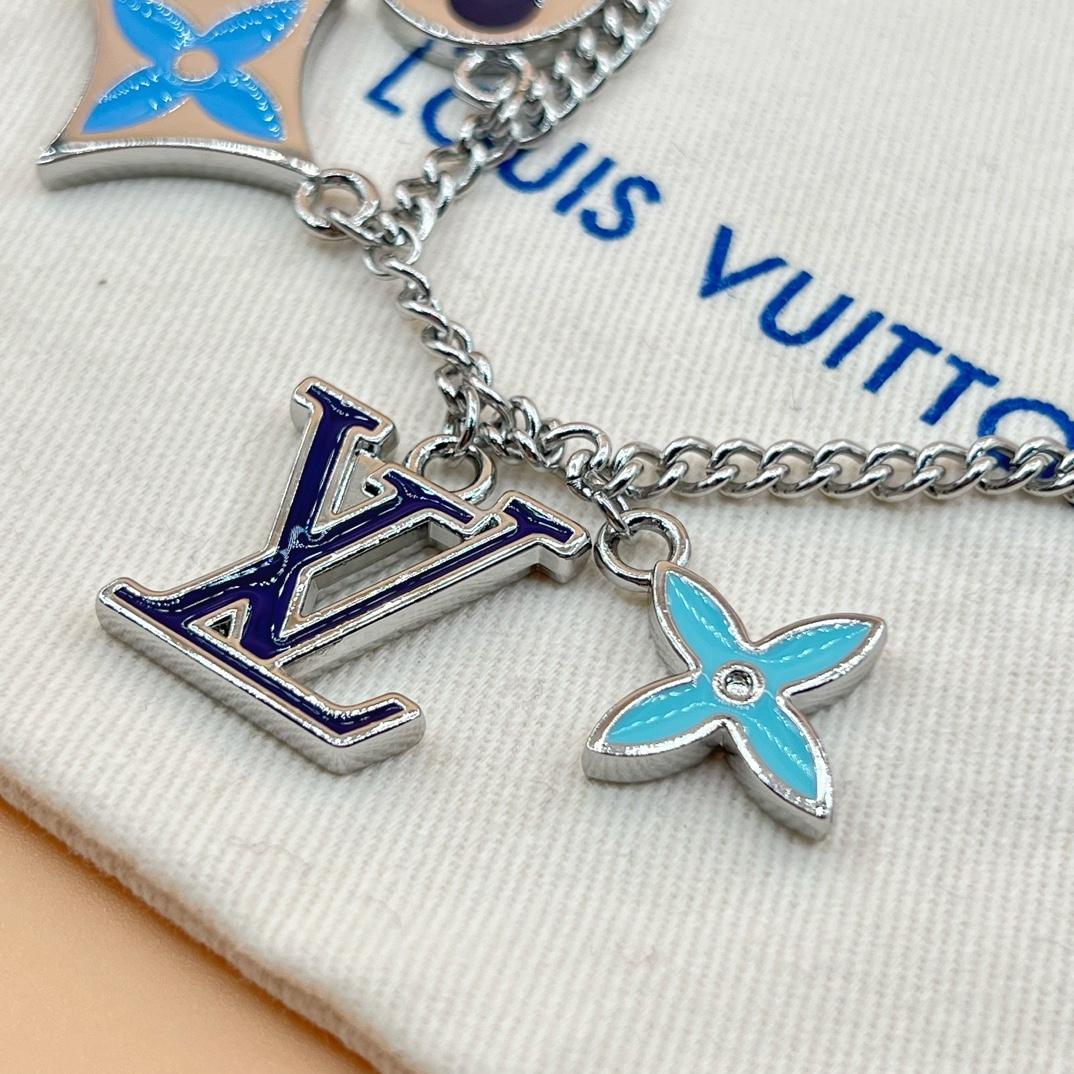 Louis Vuitton LV Instinct Enamelled Necklace    M00917 - DopestKickz