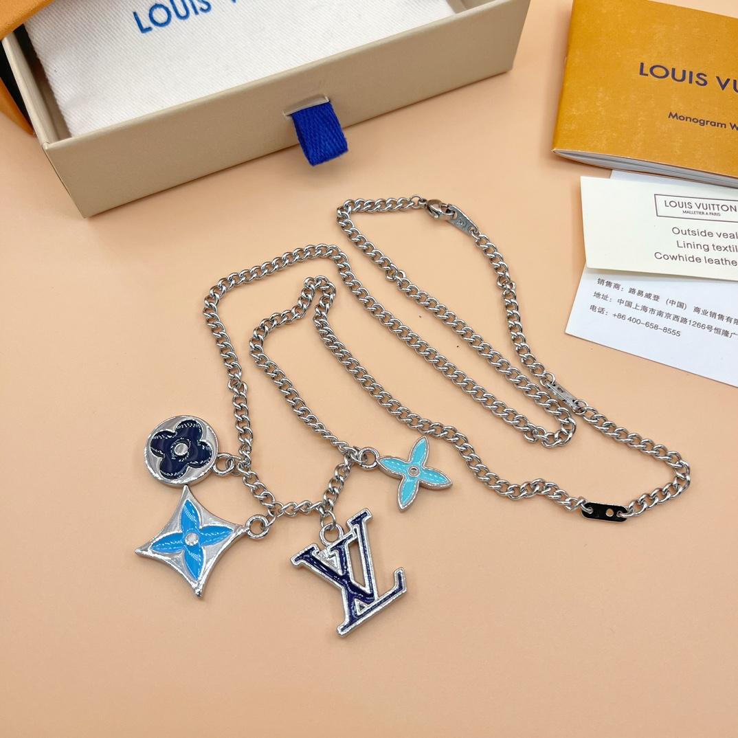 Louis Vuitton LV Instinct Enamelled Necklace    M00917 - DopestKickz