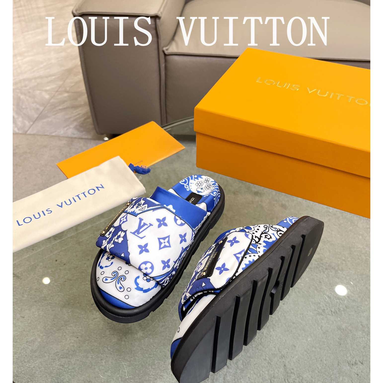 Louis Vuitton Slipper Pillow Flat Comfort Mule        1AAM52 - DopestKickz