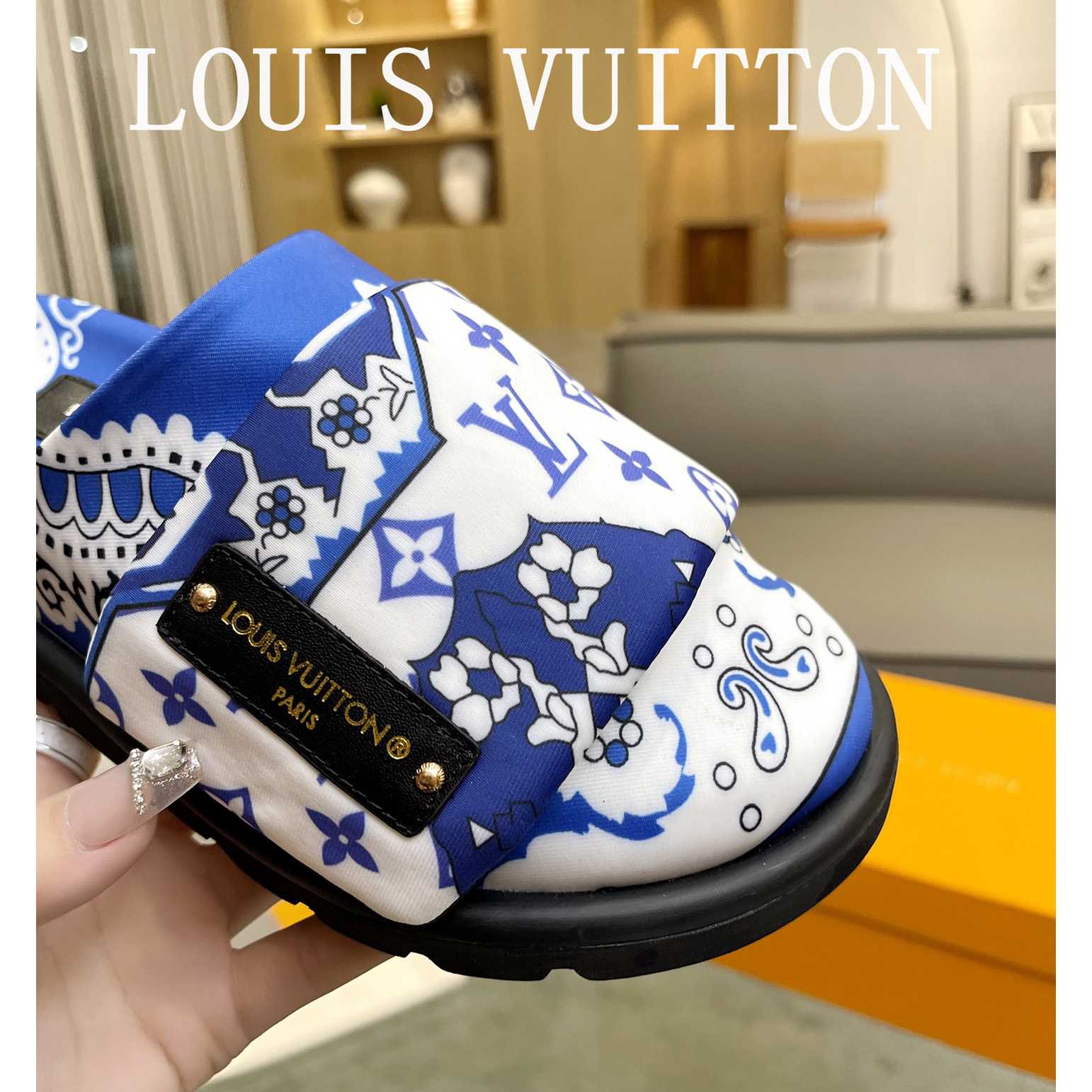 Louis Vuitton Slipper Pillow Flat Comfort Mule        1AAM52 - DopestKickz