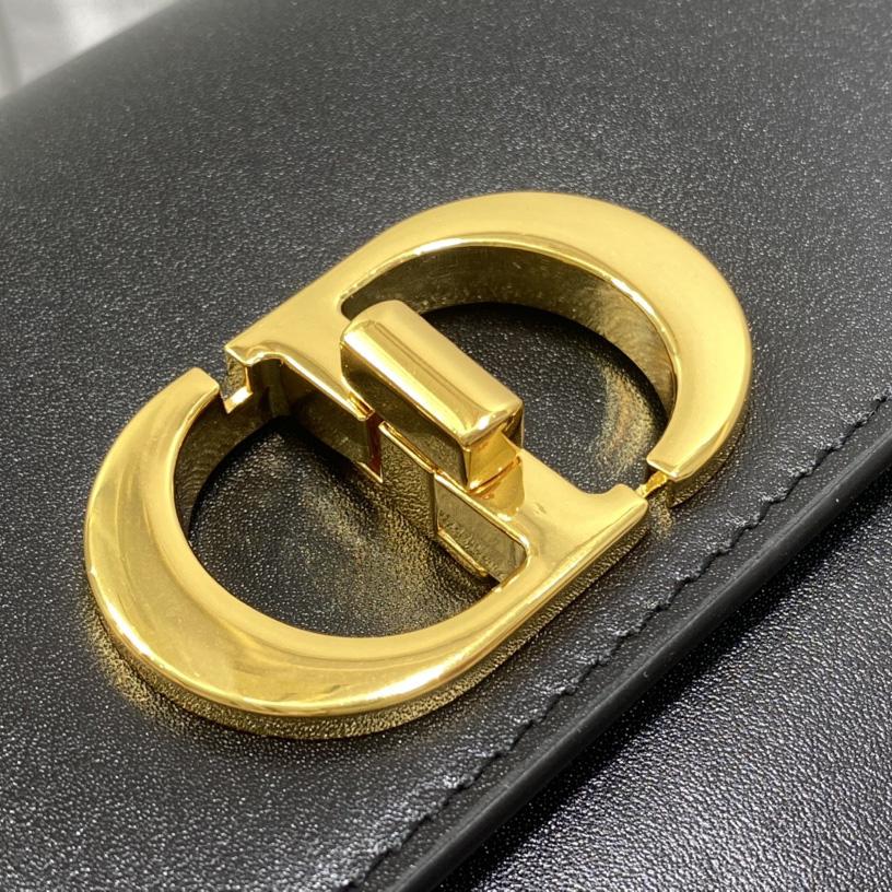 Dior 30 Montaigne Avenue Bag - DopestKickz