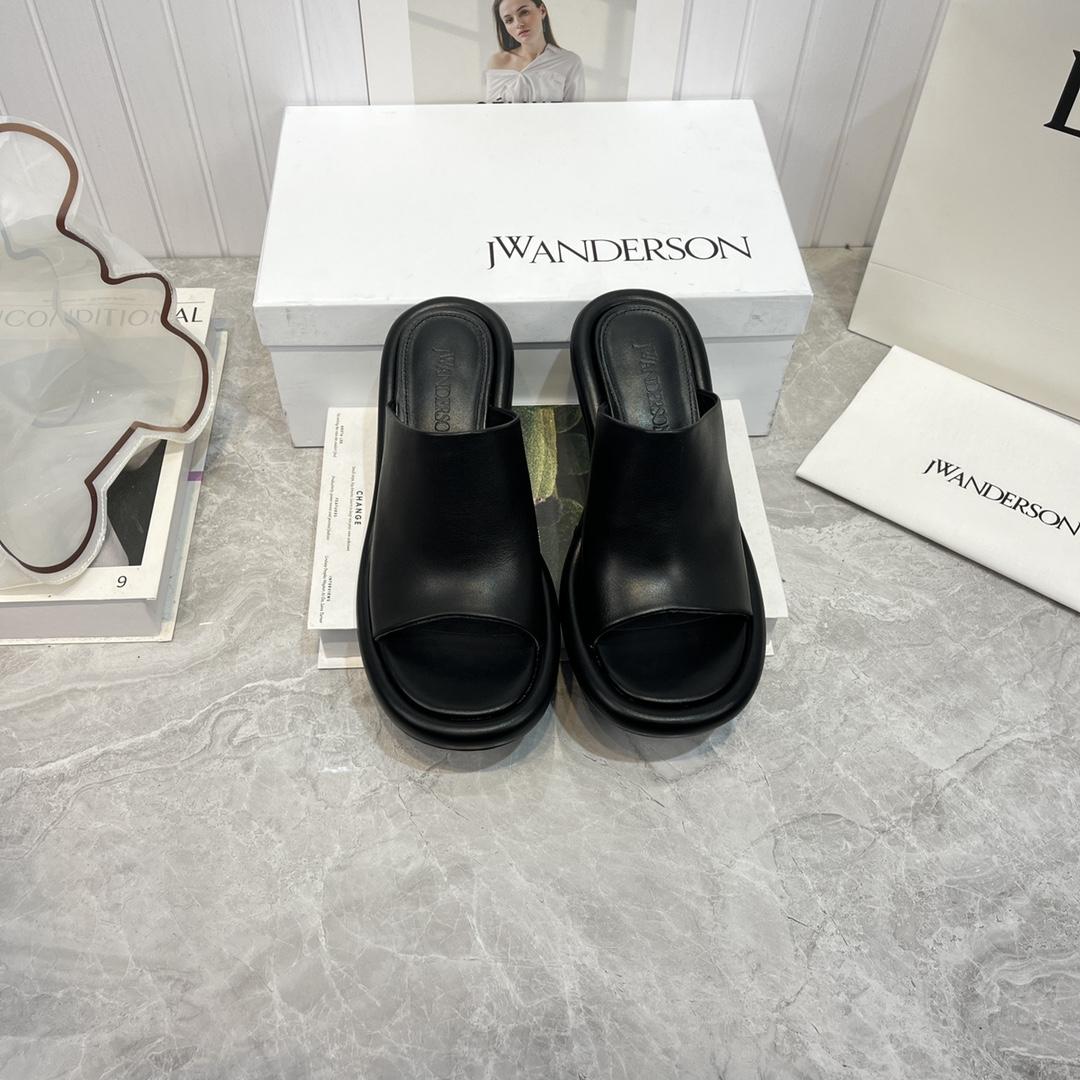 Jw Anderson Bumper-Tube Leather Mules - DopestKickz