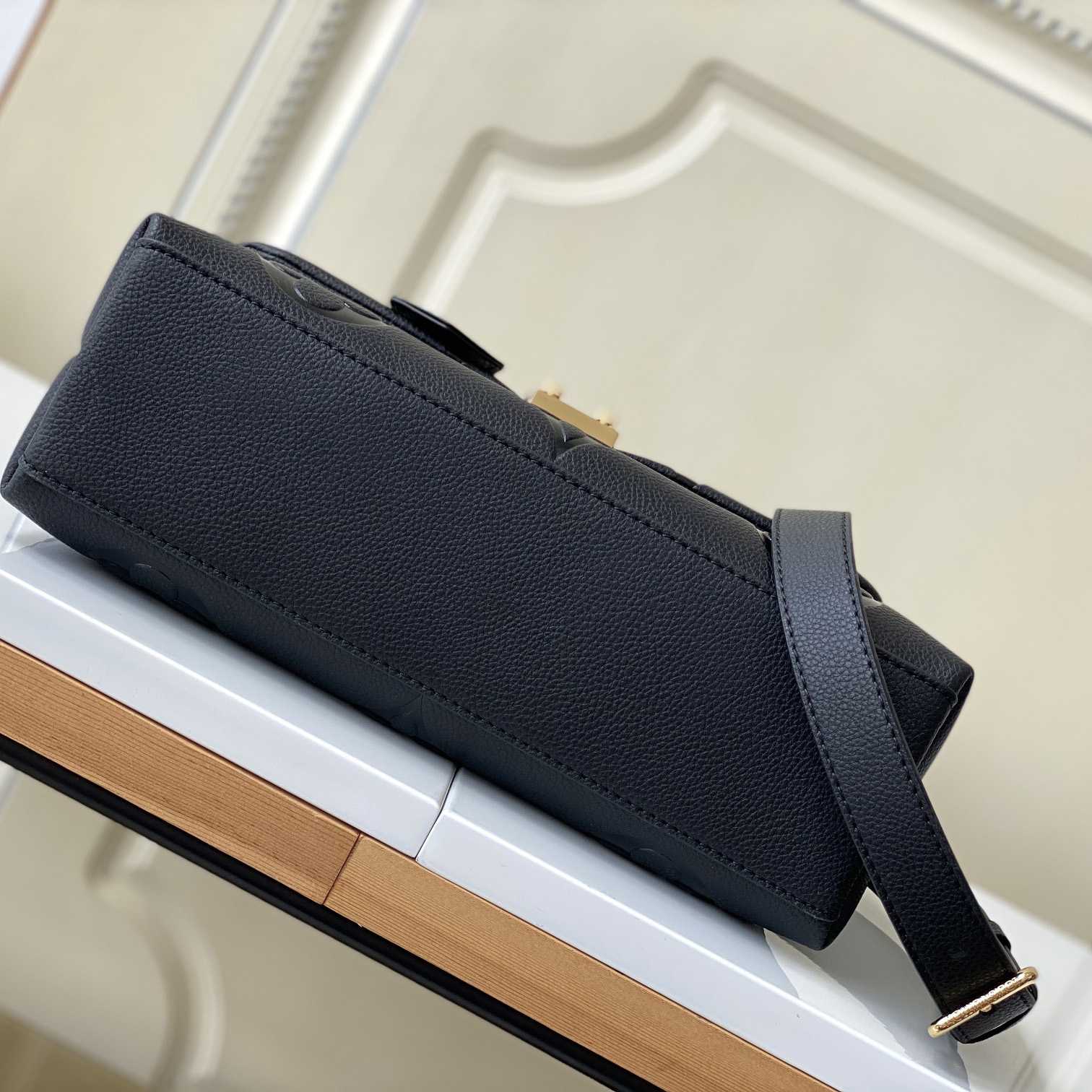 Louis Vuitton Madeleine Medium Bag (30-19.5-11cm)   M45976 - DopestKickz